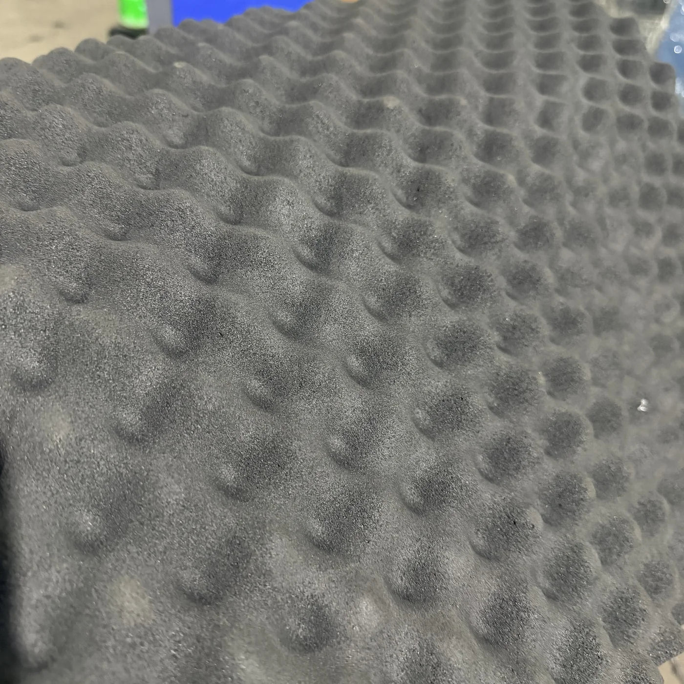 Sound-absorbing lining inside an SG plastic granulator enclosure.